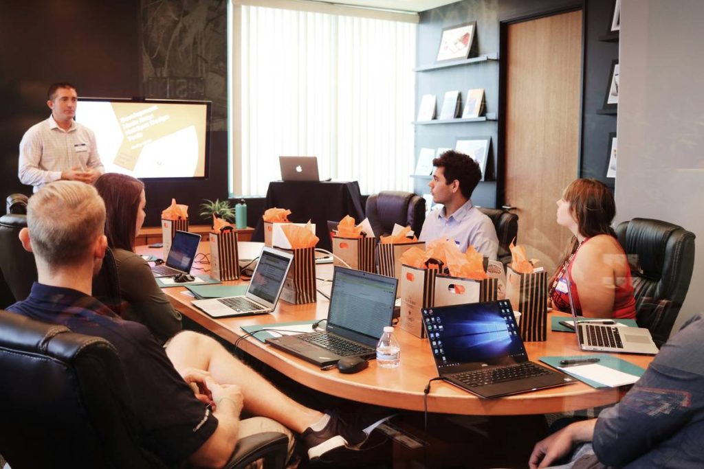 External Business Communication: 7 Proven Tips to Avoid Costly Mistakes